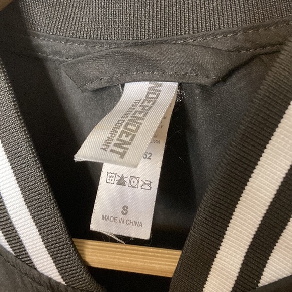 Black rock jacket - Picture 4 of 4